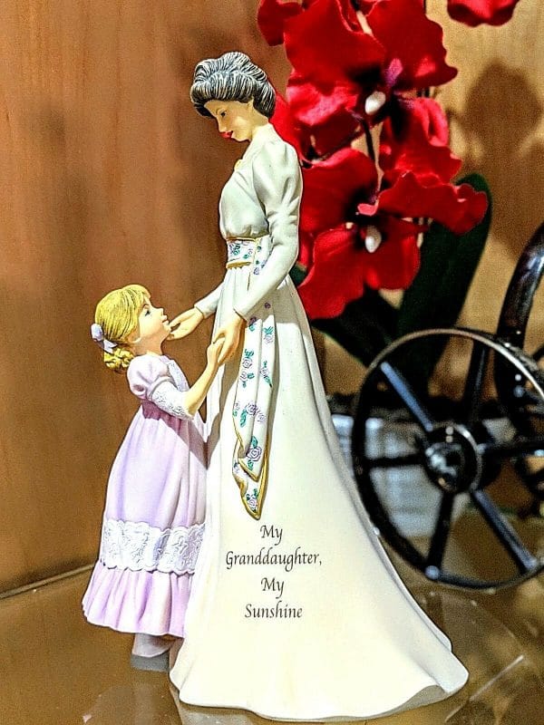 Thomas Kinkade My Granddaughter My Sunshine Figurine